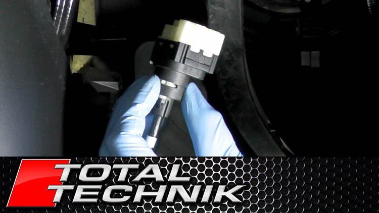How to Remove Brake Pedal Sensor - Audi A4 S4 RS4 - B6 B7 - 2001-2008