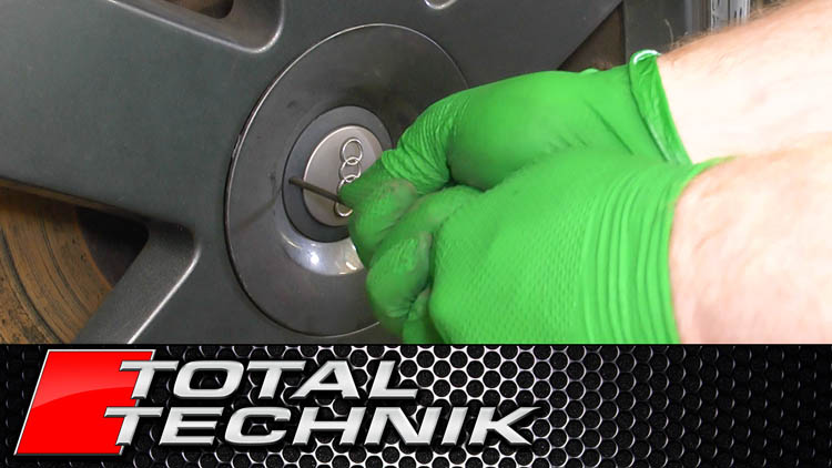 How to Remove Audi Wheel Centre Cap Cover - ALL MODELS WITH CLOSED CAPS